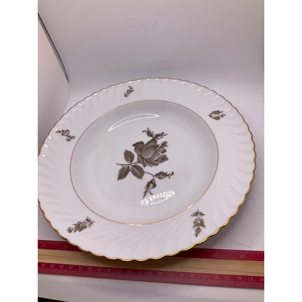 Vintage Königl. pr.‎ Tettau Bavaria Soup Bowls 10" Gold Trim Floral Konigl